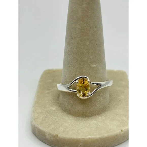 Yellow Citrine Sterling Silver Ring Size 10 Oval Gemstone - Picture 1 of 5